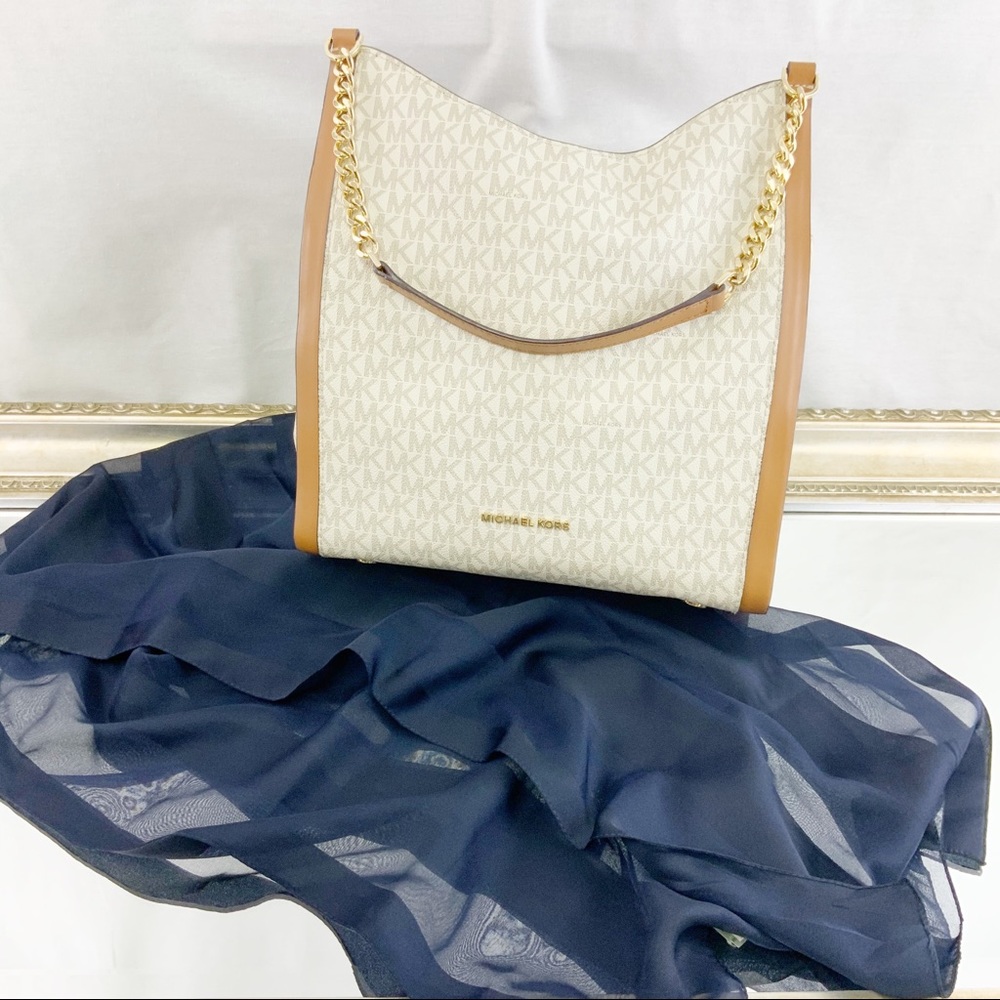 Michael Kors Vanilla Chain Shoulder Handbag